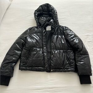 Gap Upcycled Cropped Midweight Puffer Jacket